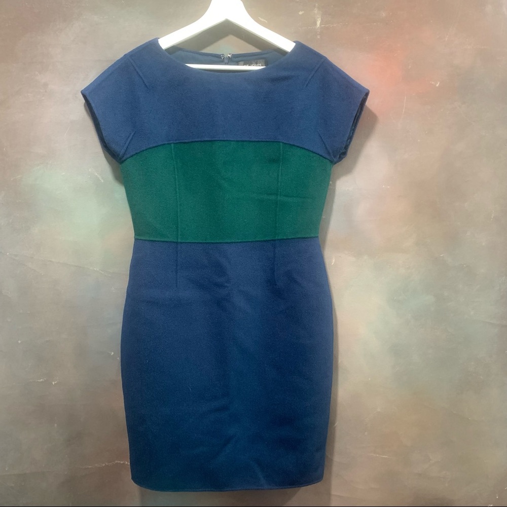 St. John Wool Cashmere blend Dress Sewn by hand in Lapis & Emerald size 6 - Picture 9 of 13